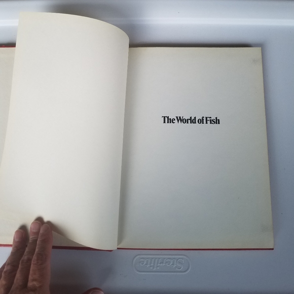 The World of Fish 1975 Peebles Press editor John H - Picture 15 of 16